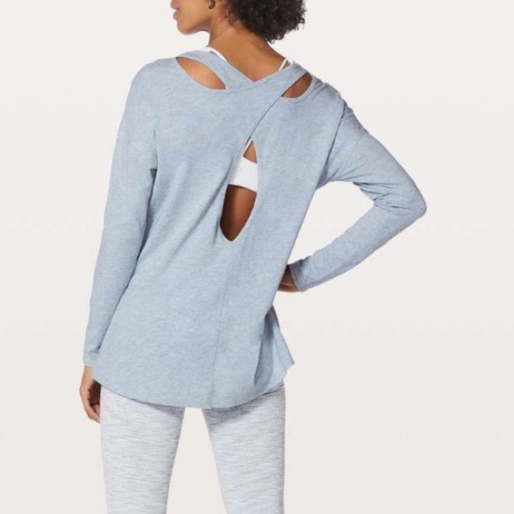 lululemon athletica Tops - LULULEMON Women Size 8 Medium‎ Heathered Starlight Back Into It Long Sleeve Tee